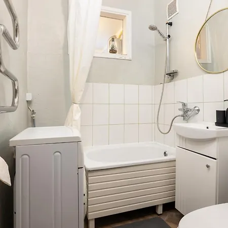 Bright2-Room Next To Kalamaja,Freeparking&Tramstop Διαμέρισμα